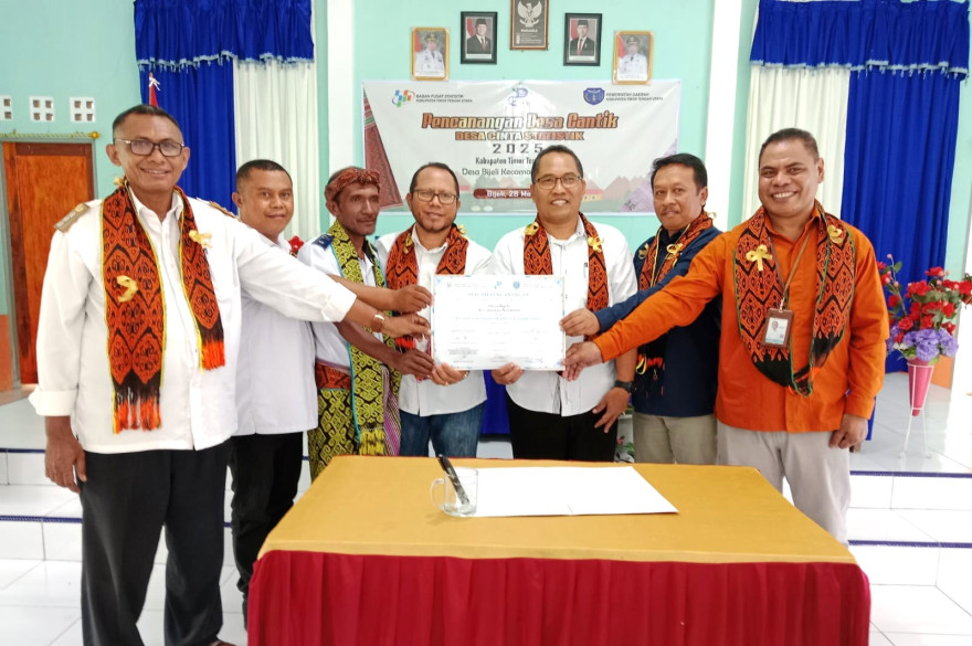 Mewakili Bupati TTU, Asisten Pemerintahan dan Kesra Setda TTU Hadiri Kegiatan Pencanangan Desa Cantik di Bijeli